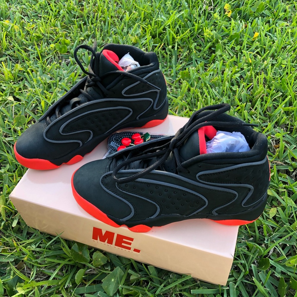 AIR JORDAN X MELODY EHSANI WOMEN'S
BLACK/INFRARED/HYPER GRAPE